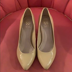 Vince Camuto pumps